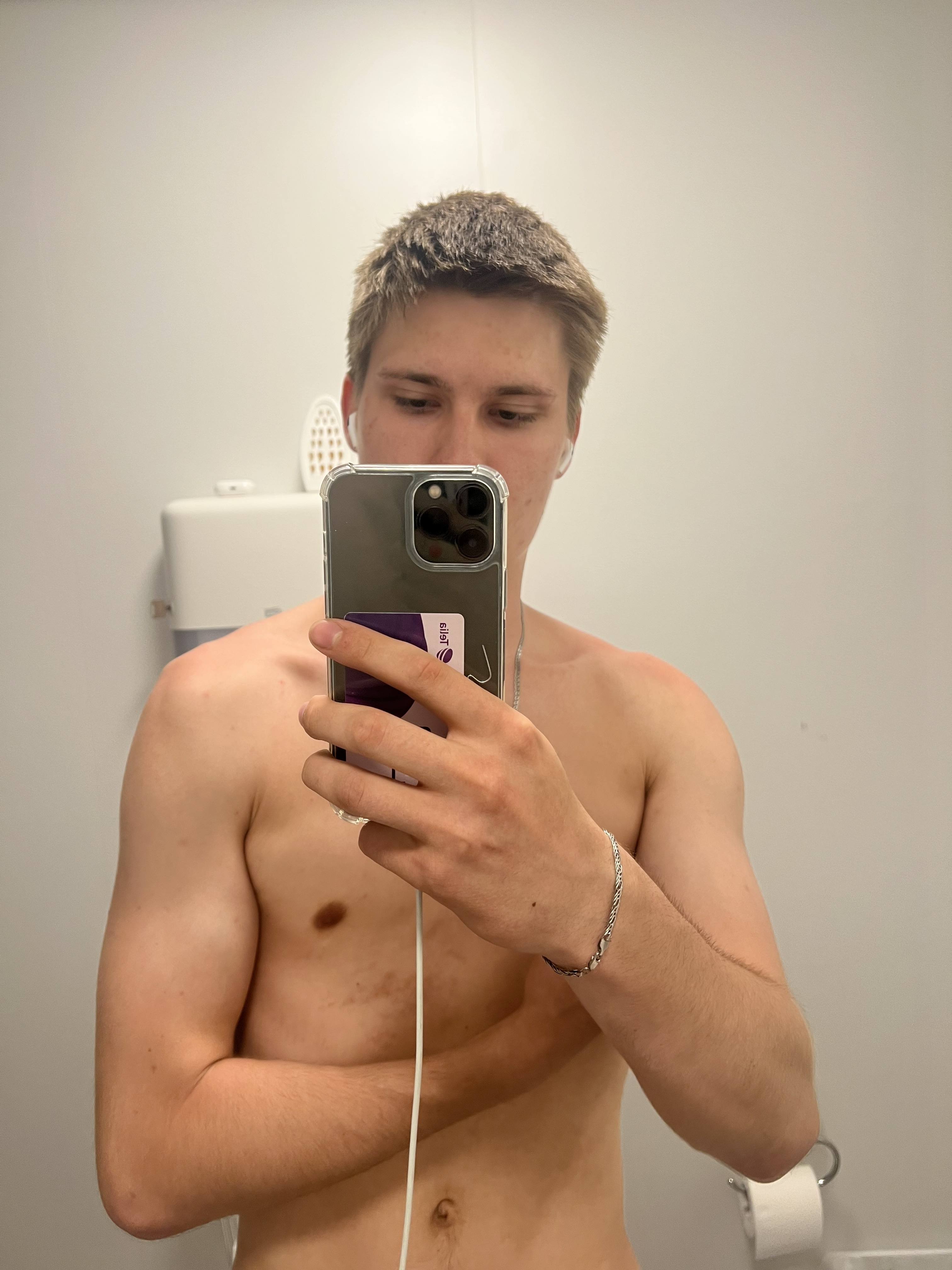 Участник MAX6969 ,мужчина  FrankfurtamMain | ИнтимЧат.РФ