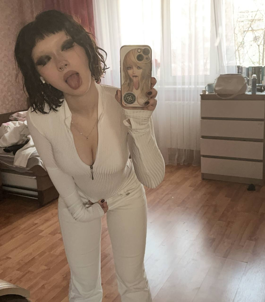 Участник BESTYY  ,19, Novosibirsk | ИнтимЧат.РФ