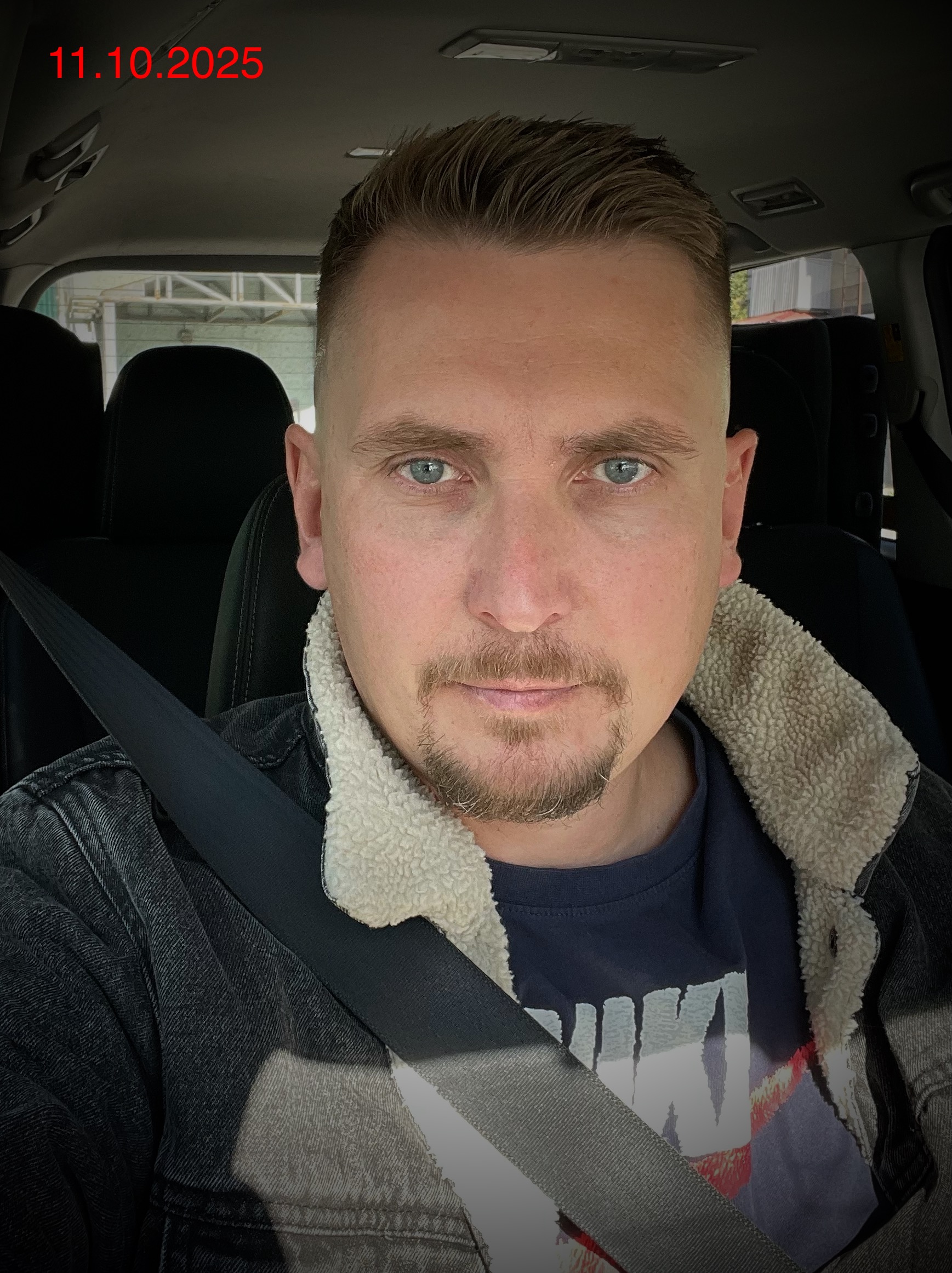 Участник XAMOBILE  ,37, Irkutsk | ИнтимЧат.РФ
